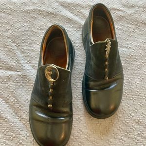 Think! Sun&Moon motif, Slip-on black leather loafers, size 6, used, good cond.